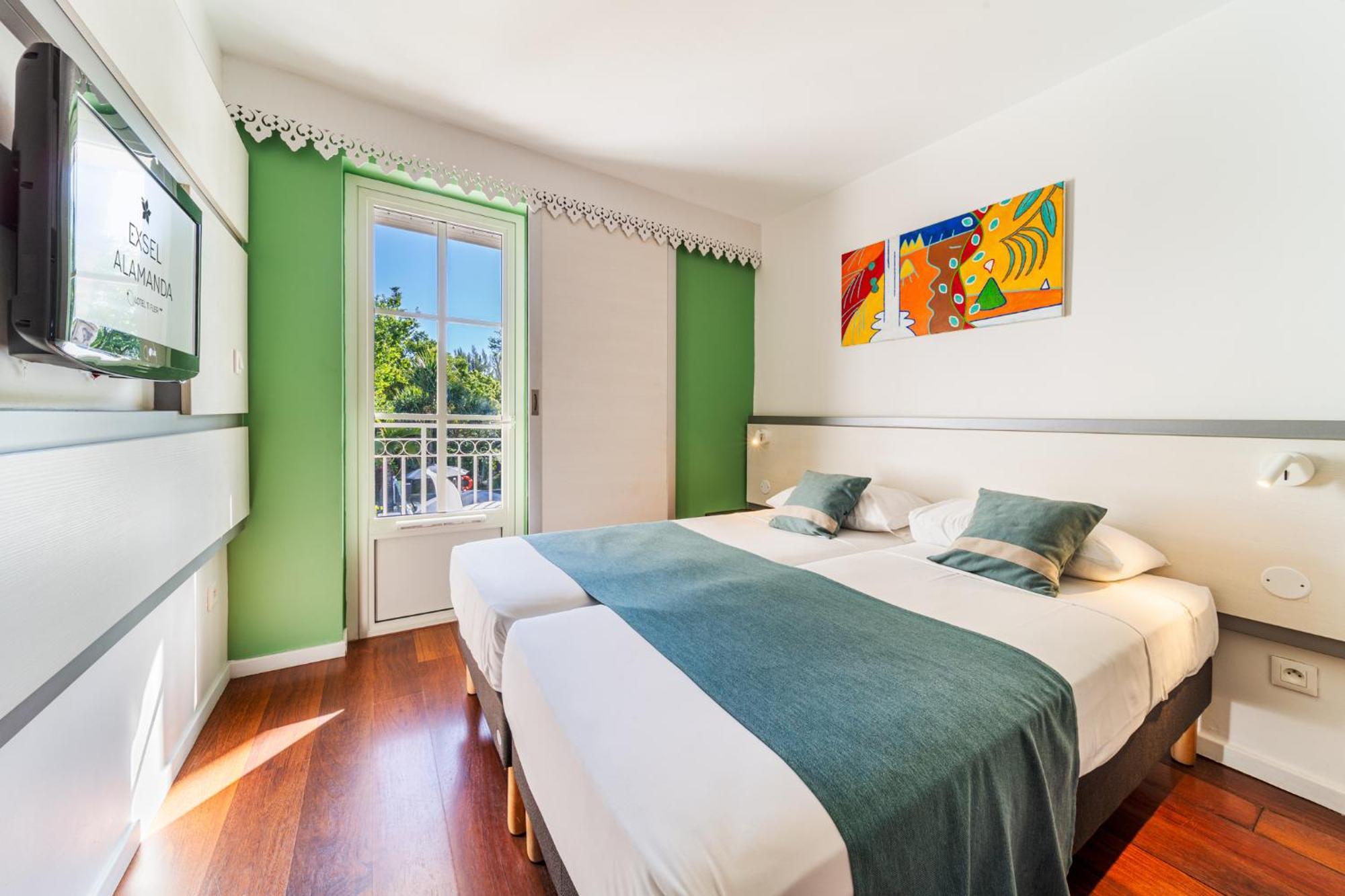 Hotel Exsel Alamanda Сен-Жиль-ле-Бэн Экстерьер фото